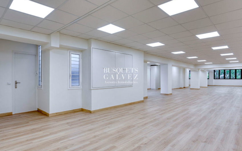 Oficina en venta en Travessera de Les Corts