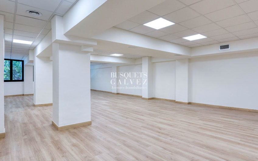 Oficina en venta en Travessera de Les Corts