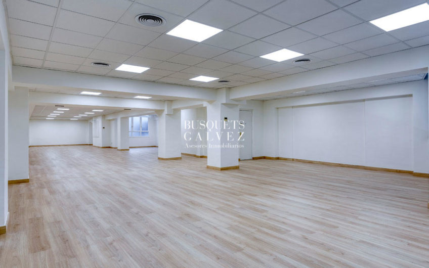 Oficina en venta en Travessera de Les Corts