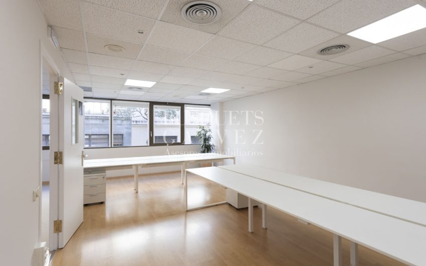 Oficina en alquiler junto a Pg de Gràcia