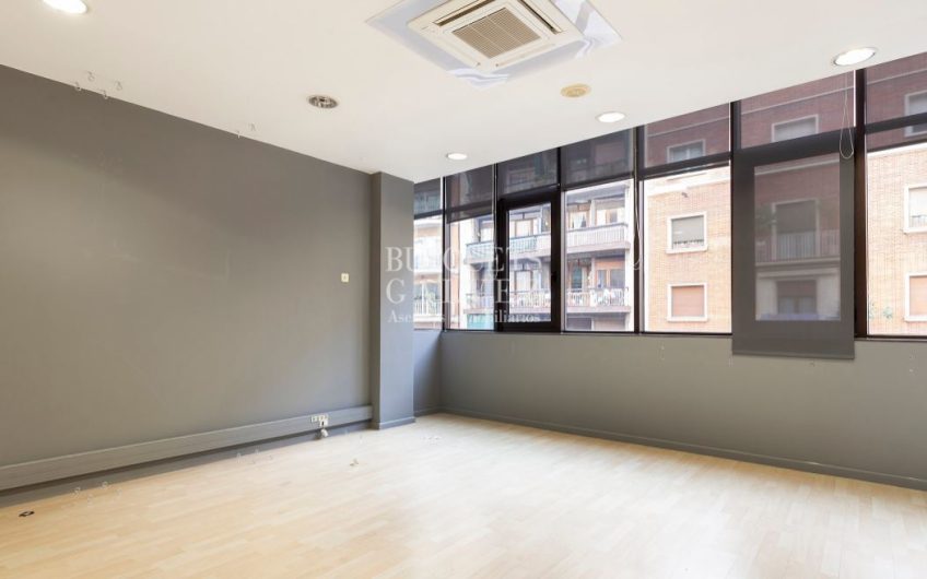 Oficina en alquiler en Gràcia