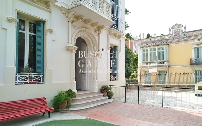 Edificio corporativo junto a Av. Tibidabo